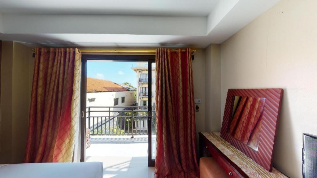 The Aroma'S Of Bali Hotel & Residence Legian Exterior foto